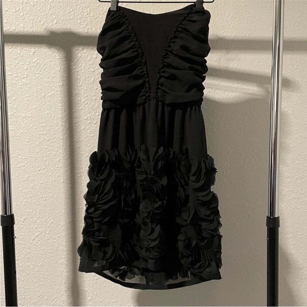 Chic Strapless Black and White Dress